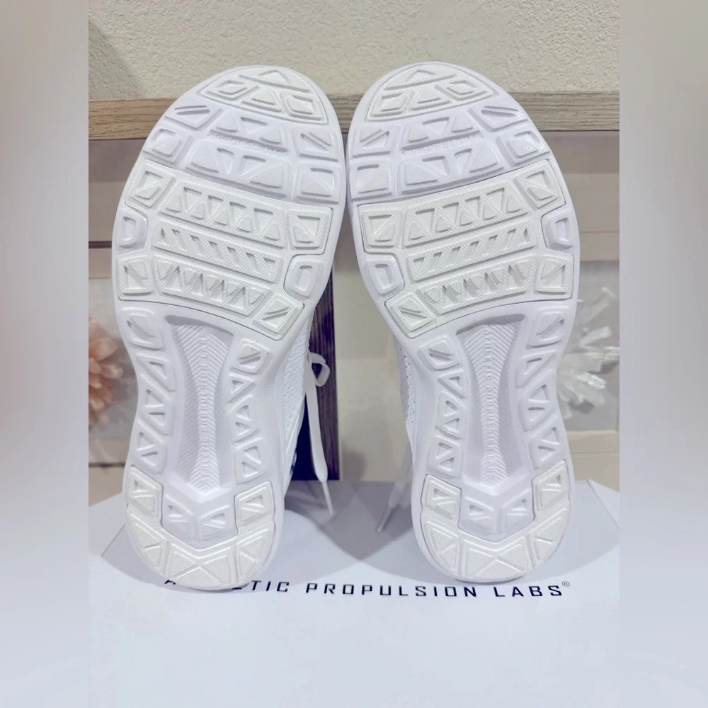 Women's Techloom Tracer Shoes In White/Black/Tie-Dye. NIB. SZ5 - Picture 6 of 8